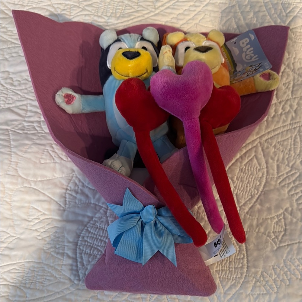 Bluey Plush Bouquet with Heart Sticks
